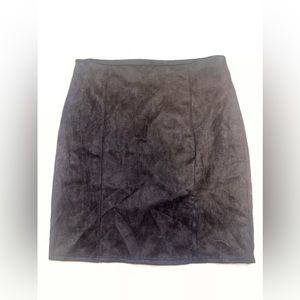 Black velvet Windsor skirt size M